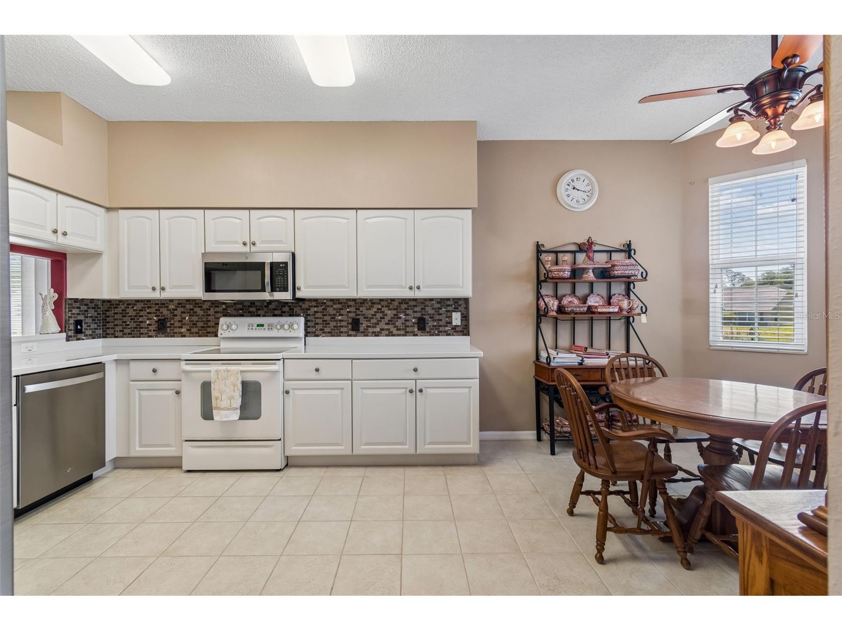 18109 Tiverton Court Hudson FL 34667 W7885465 image3