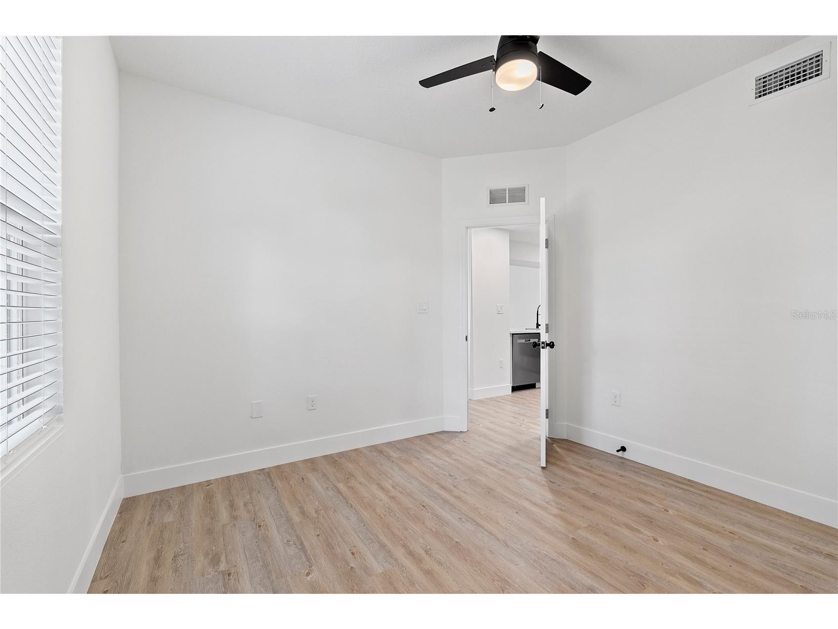 1811 Baxter Avenue Orlando FL 32806 O6407148 image23