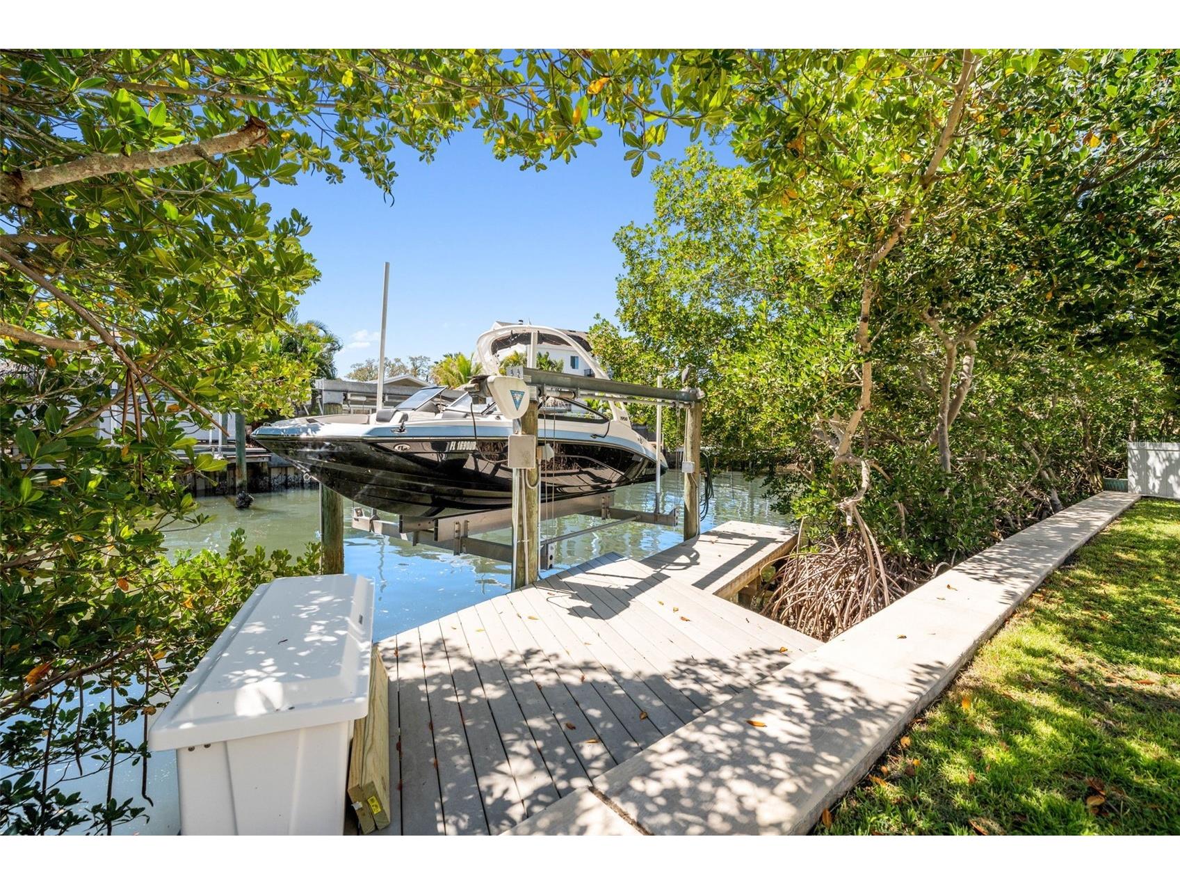 1811 Bayou Grande Boulevard NE Saint Petersburg FL 33703 - TAMPA BAY TB8483470 image9