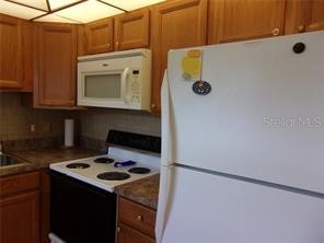 1811 Bedford Lane #164 Sun City Center FL 33573 A4693477 image10