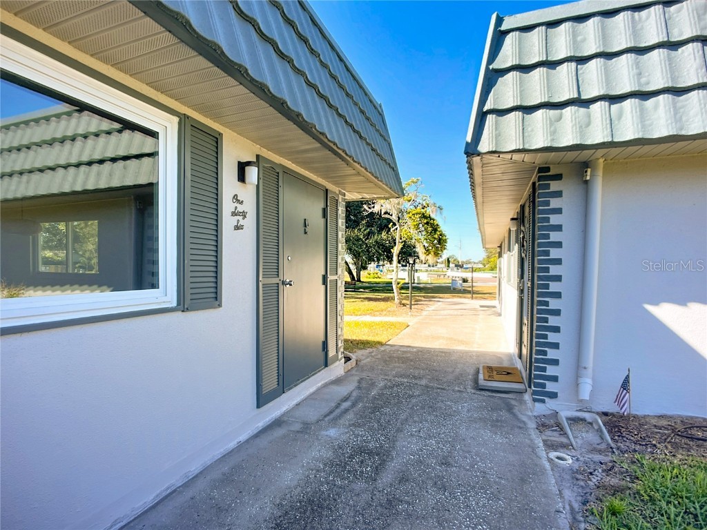 1811 Bedford Lane #166 Sun City Center FL 33573 W7880568 image1