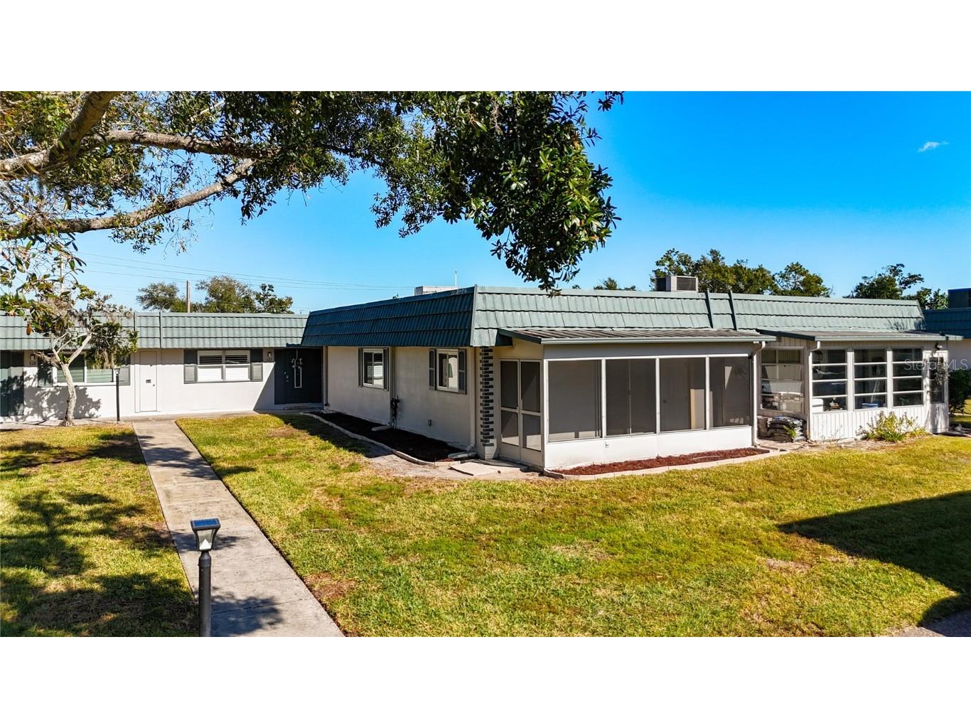 1811 Bedford Lane #166 Sun City Center FL 33573 W7880568 image3