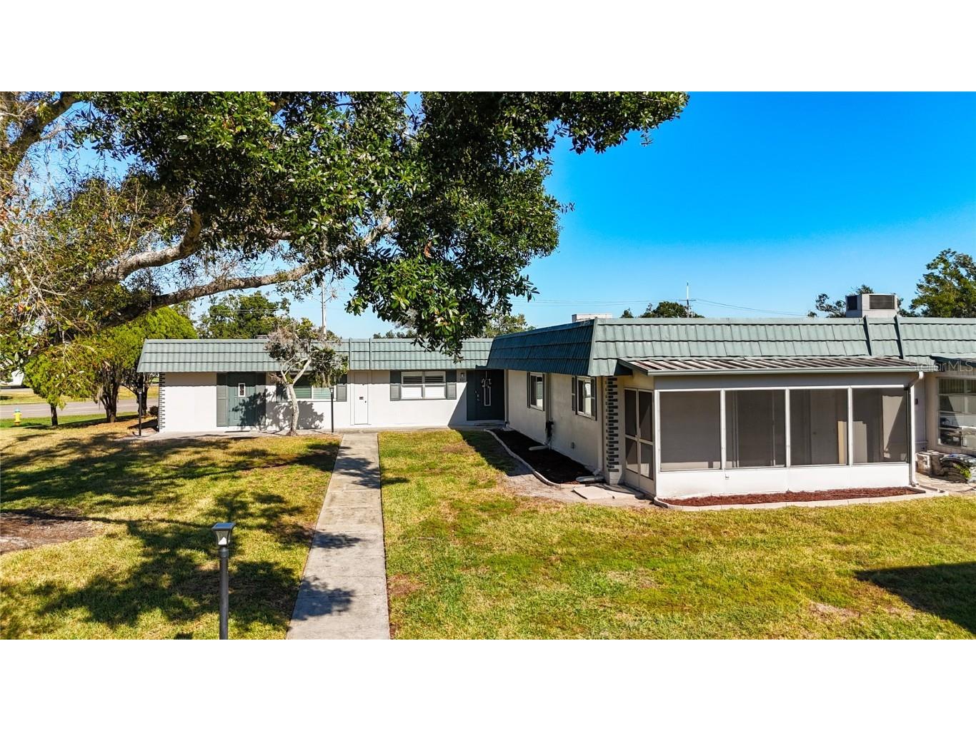 1811 Bedford Lane #166 Sun City Center FL 33573 W7880568 image4