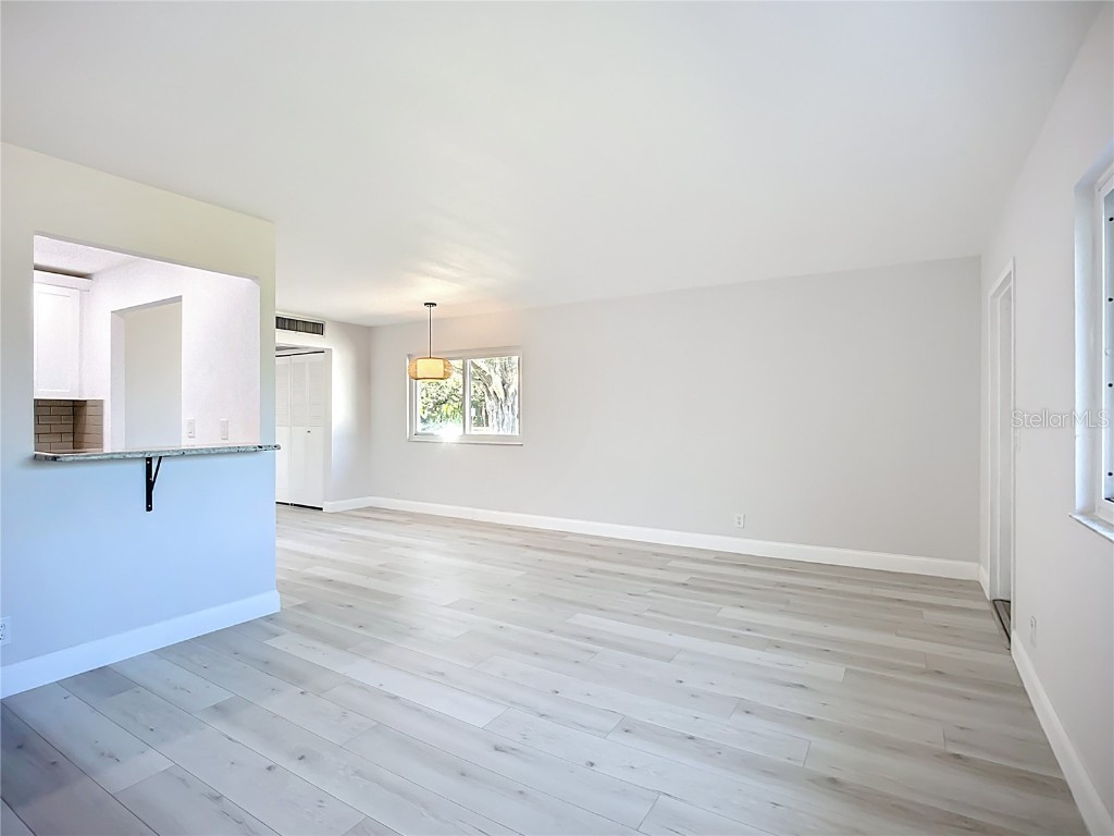 1811 Bedford Lane #166 Sun City Center FL 33573 W7880568 image8