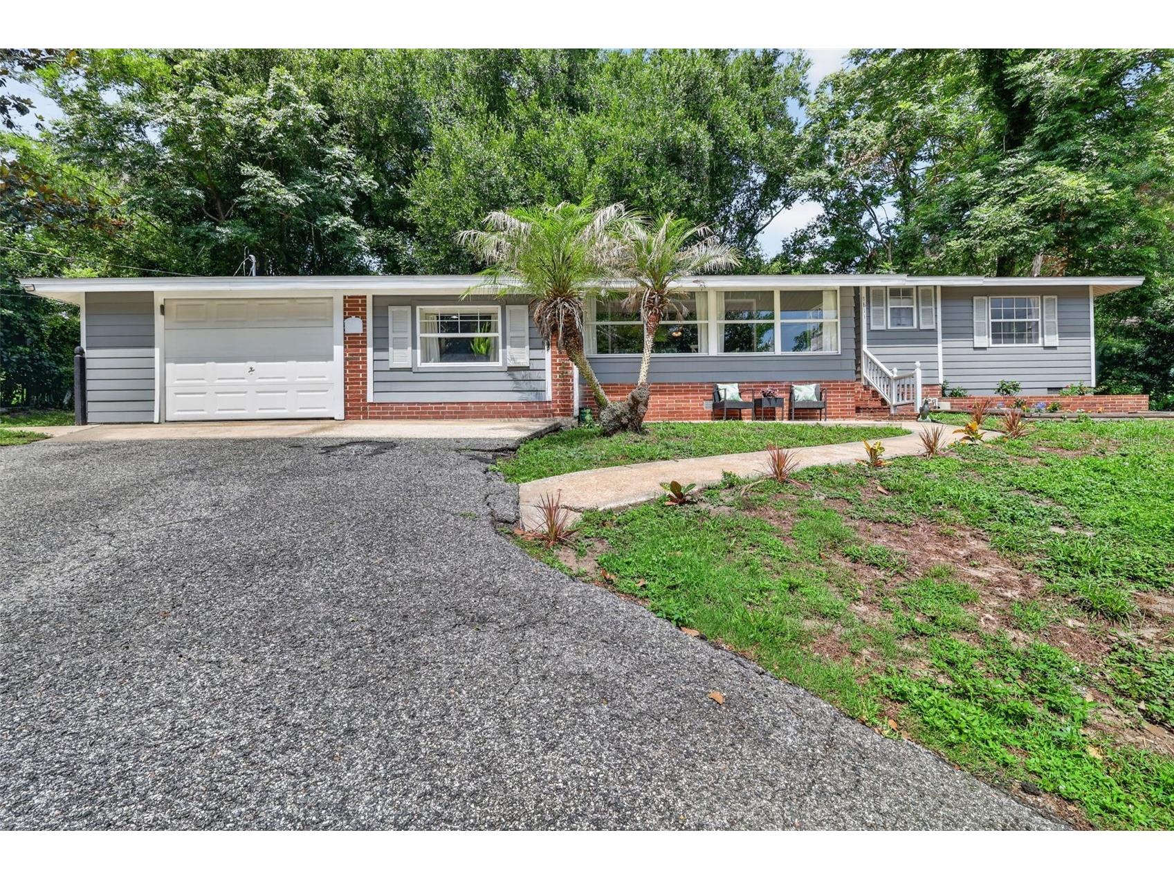 1811 Hilltop Drive Mount Dora FL 32757 - LAKE JOHN G5113321 image1
