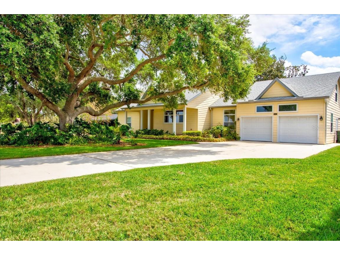 1811 Lakeshore Boulevard Saint Cloud FL 34769 - E LAKE TOHOPEKALIGA O6098151 image1