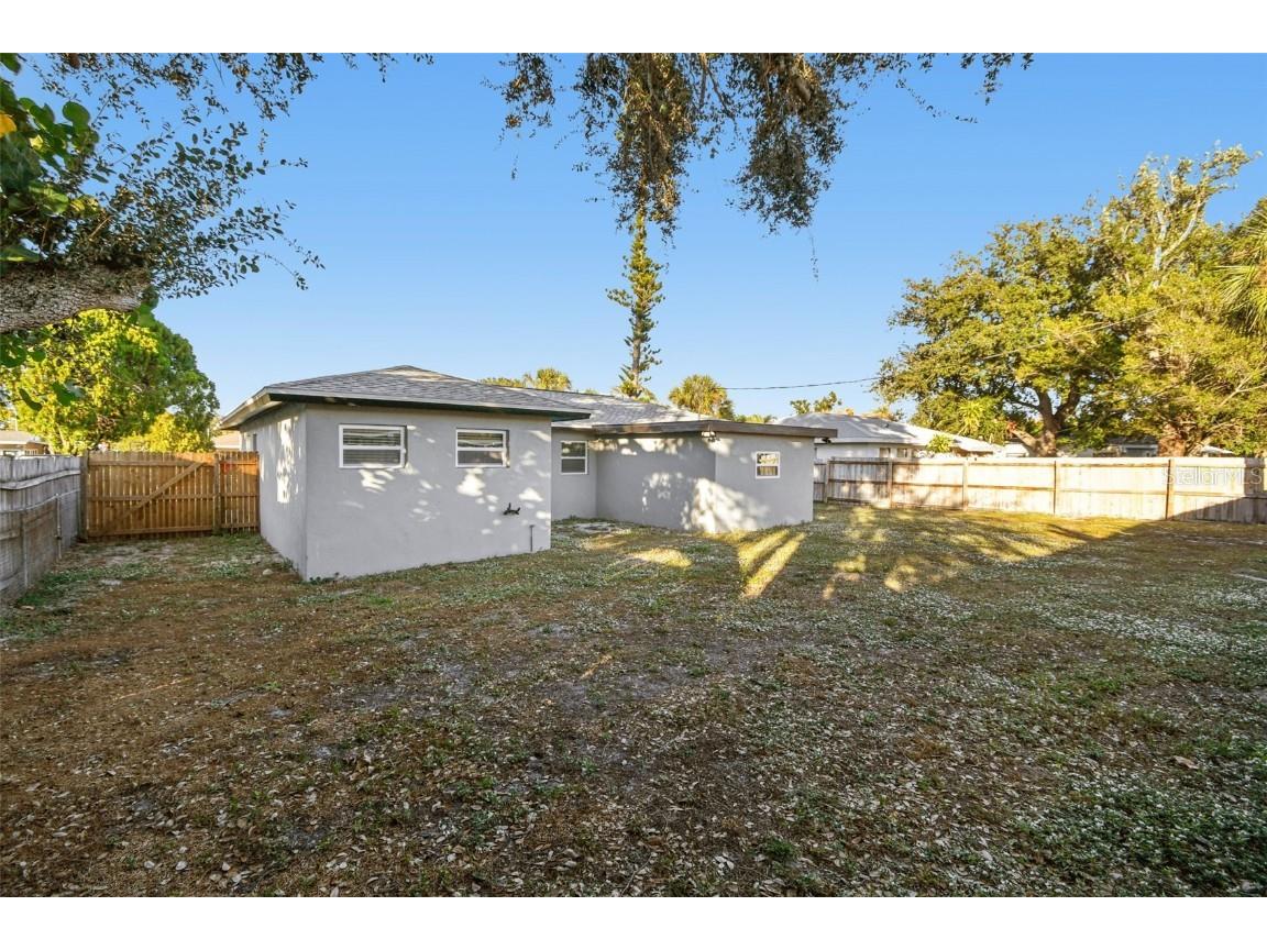 1811 Marilyn Avenue Bradenton FL 34207 A4672866 image46