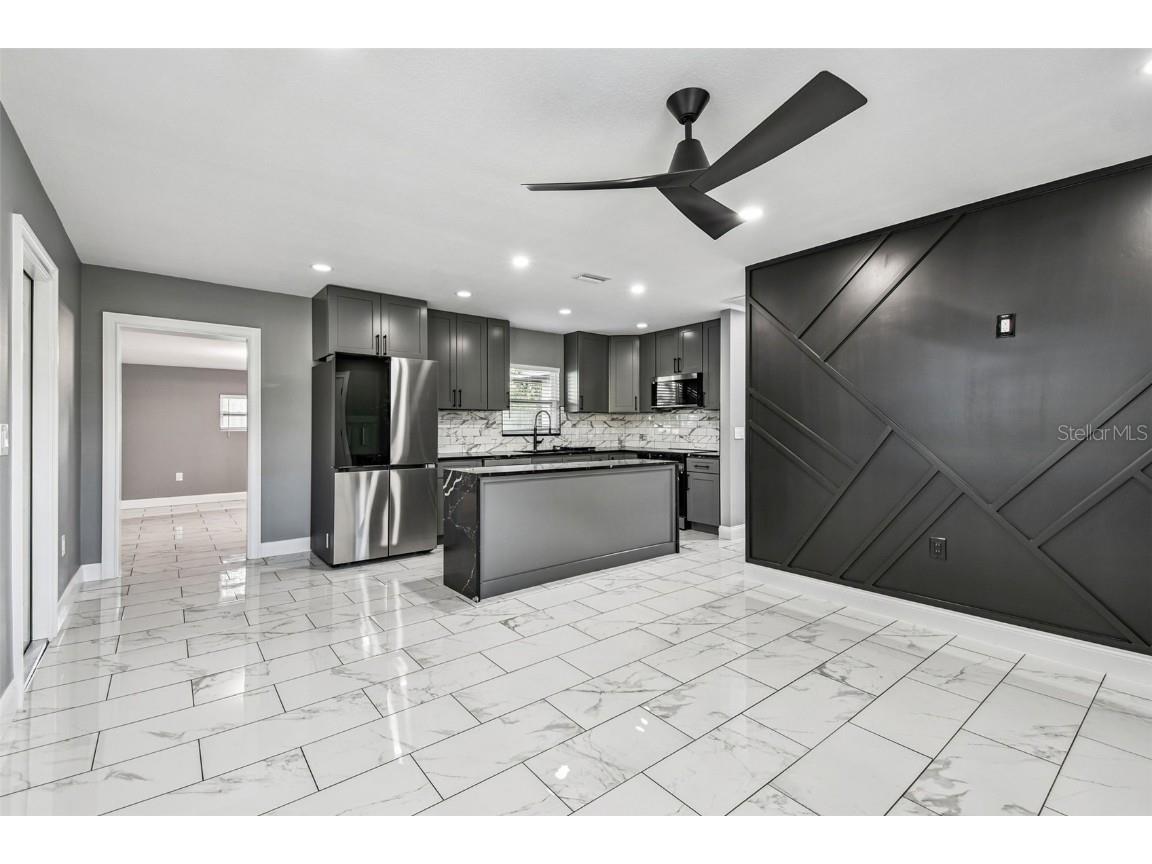 1811 Marilyn Avenue Bradenton FL 34207 A4672866 image49