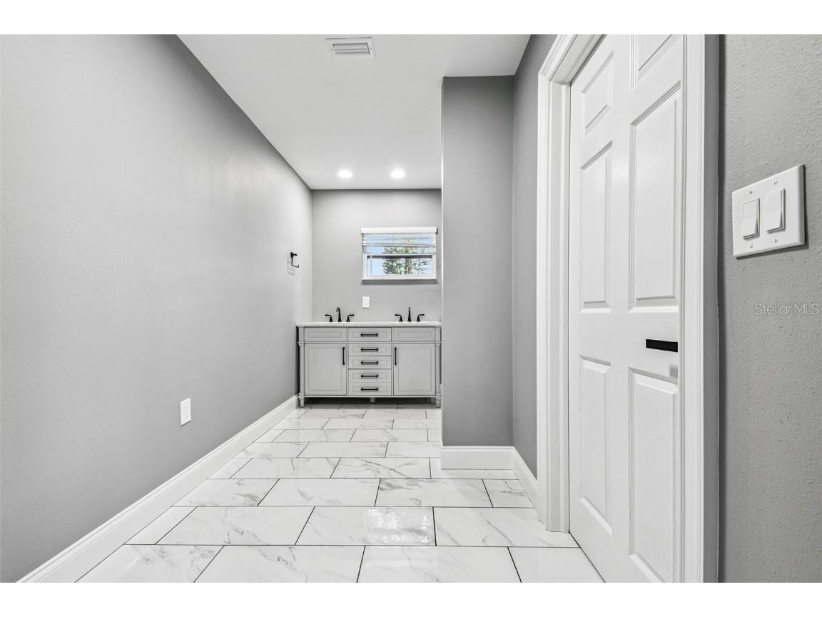 1811 Marilyn Avenue Bradenton FL 34207 A4672866 image57