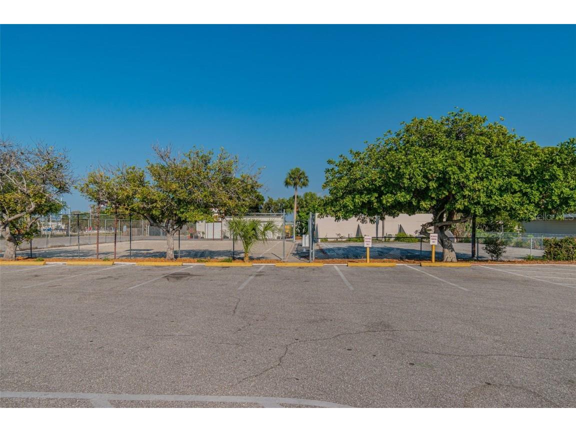 1811 Marilyn Avenue Bradenton FL 34207 A4672866 image66