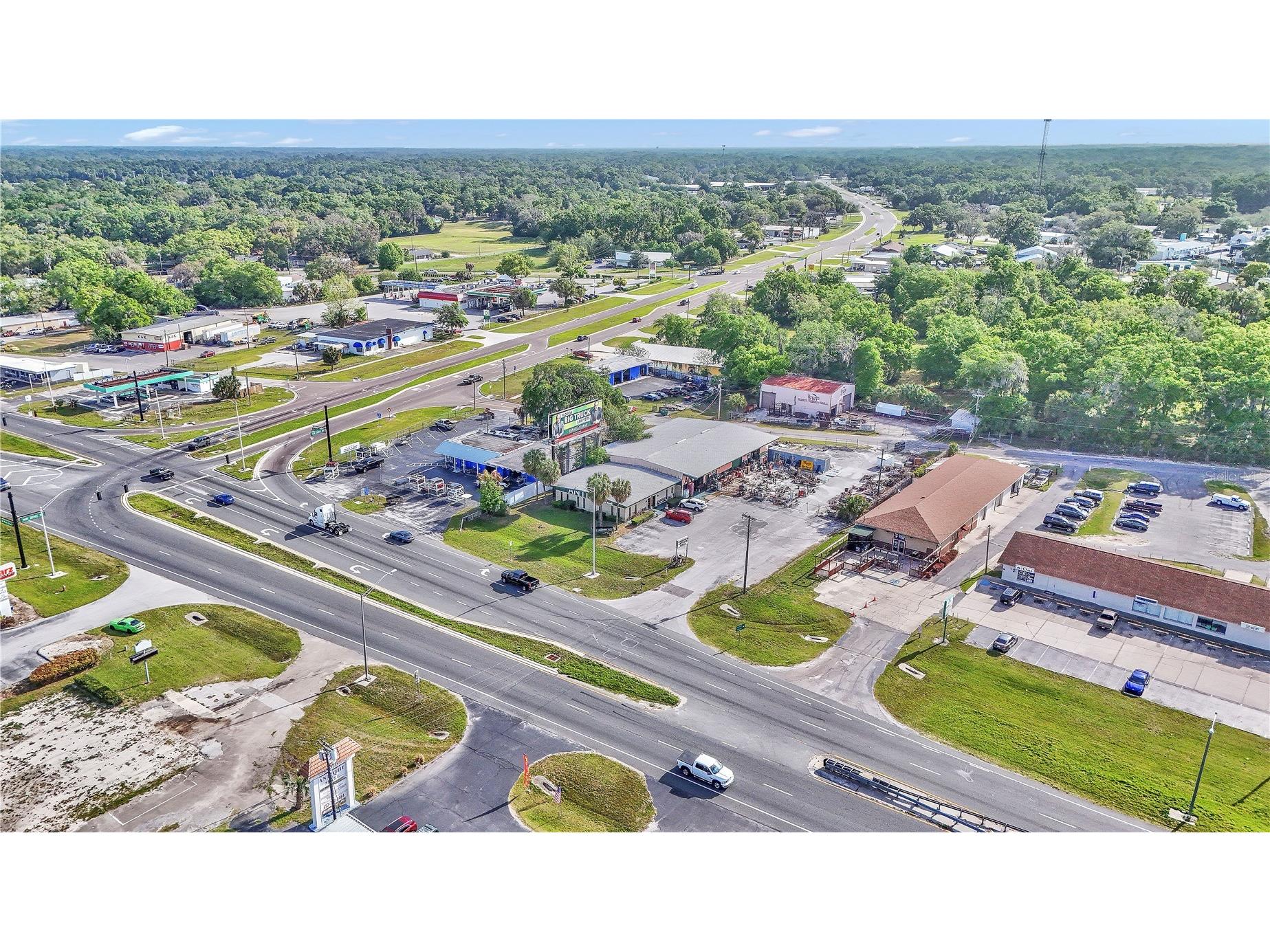 1811 N Pine Avenue Ocala FL 34475 OM722067 image11