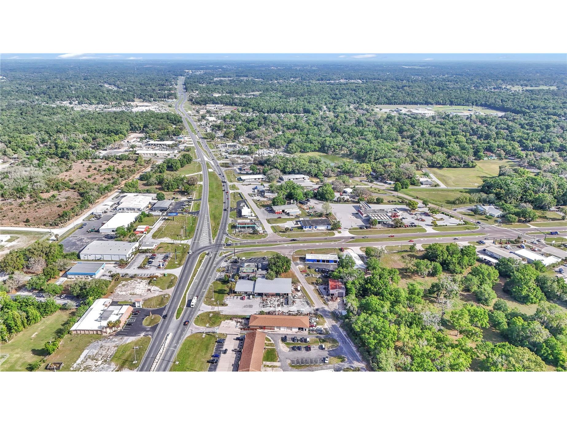 1811 N Pine Avenue Ocala FL 34475 OM722067 image15