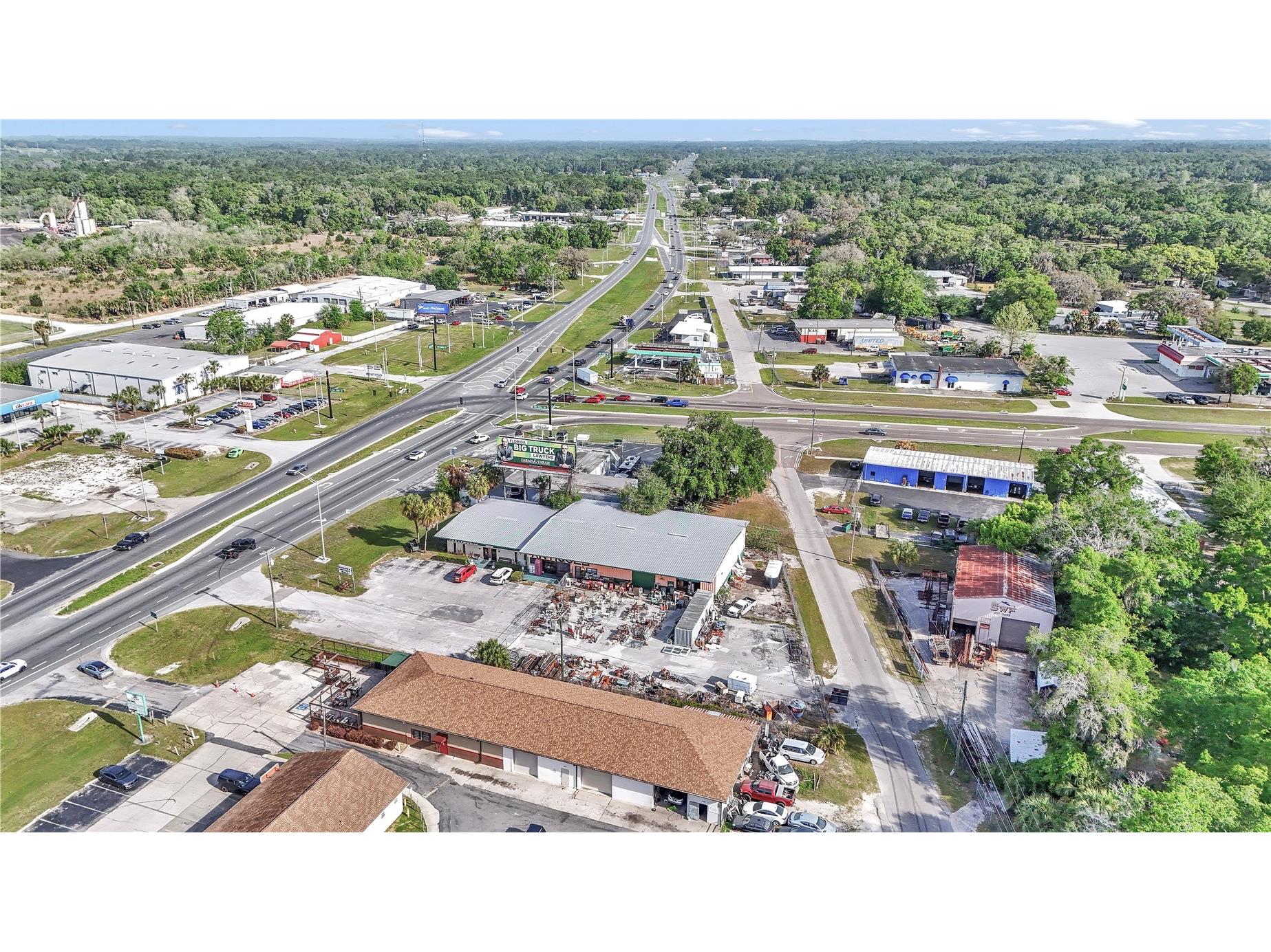 1811 N Pine Avenue Ocala FL 34475 OM722067 image6
