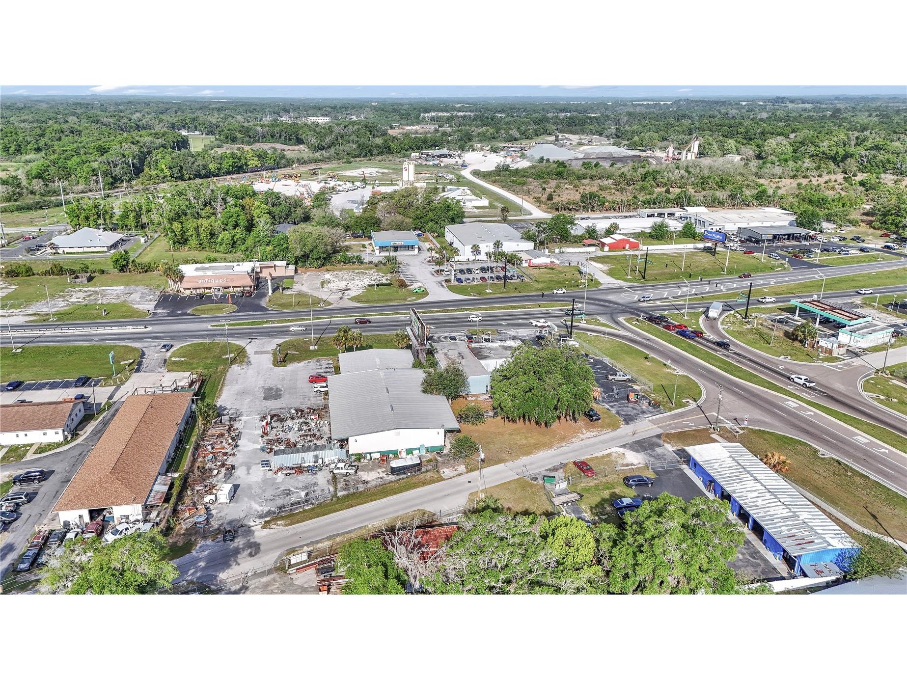 1811 N Pine Avenue Ocala FL 34475 OM722067 image7