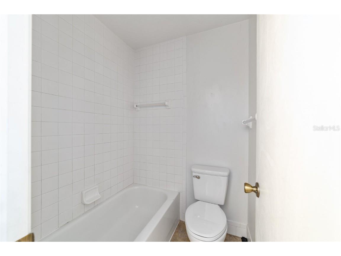 1811 NE 30th Street Ocala FL 34479 OM689054 image18