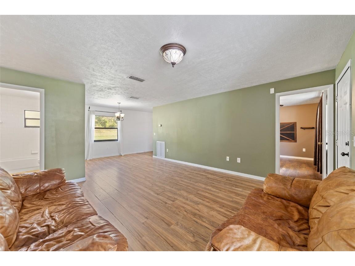 1811 NE 30th Street Ocala FL 34479 OM689054 image8