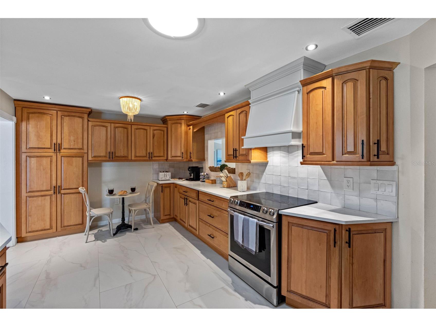 1811 Nursery Road Clearwater FL 33764 TB8498683 image73