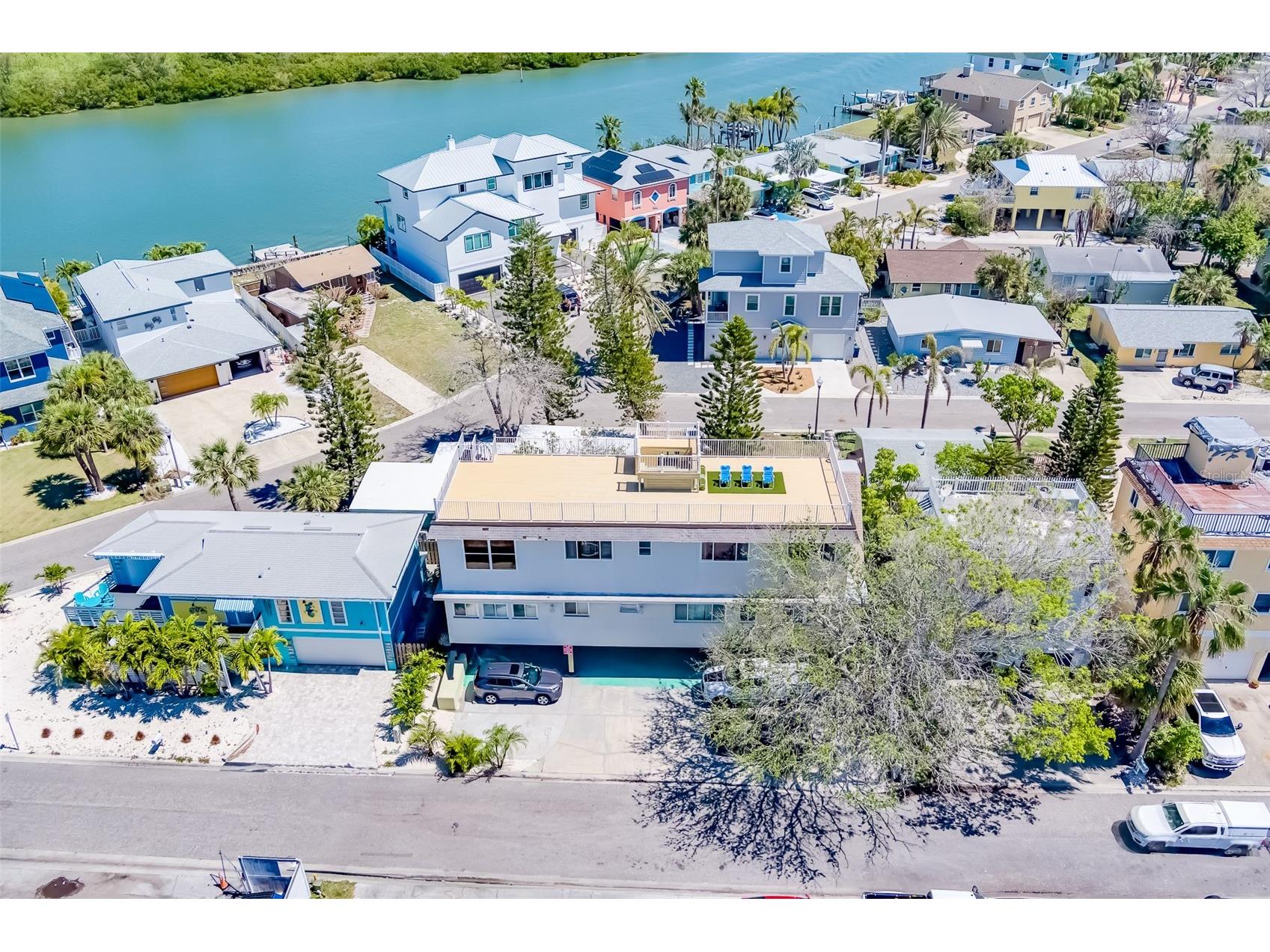 18111 1st Street E Redington Shores FL 33708 TB8480489 image1