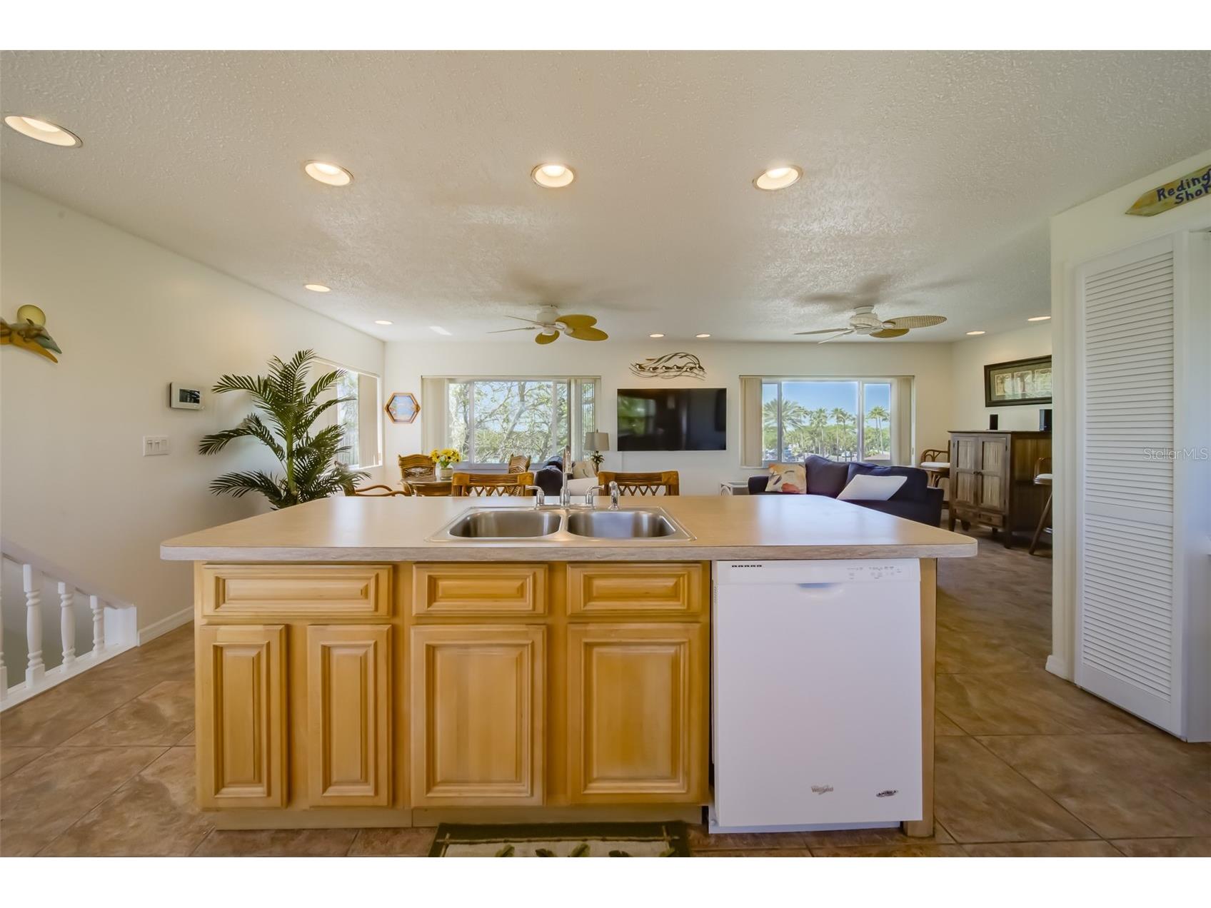 18111 1st Street E Redington Shores FL 33708 TB8480489 image12