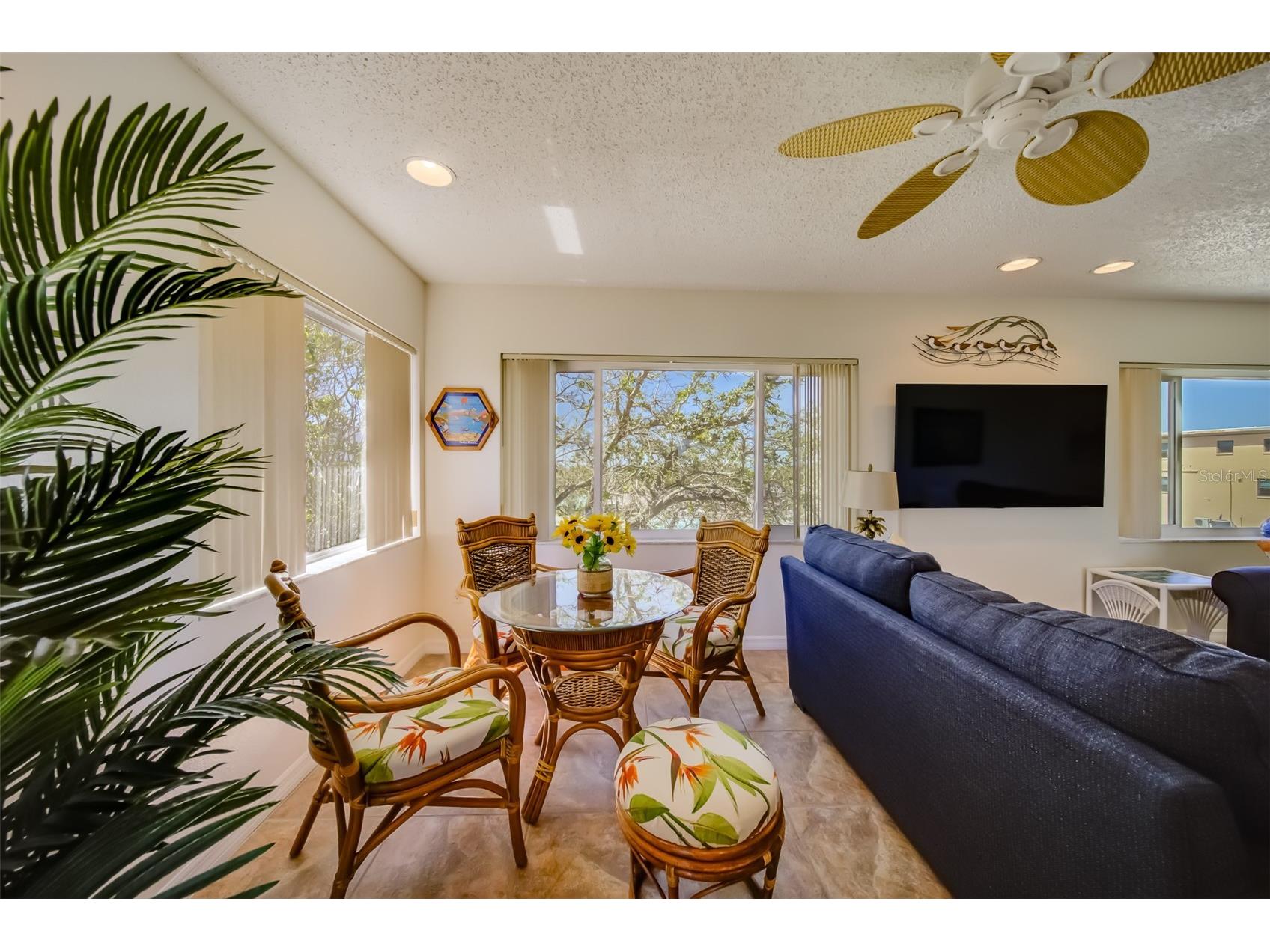 18111 1st Street E Redington Shores FL 33708 TB8480489 image14