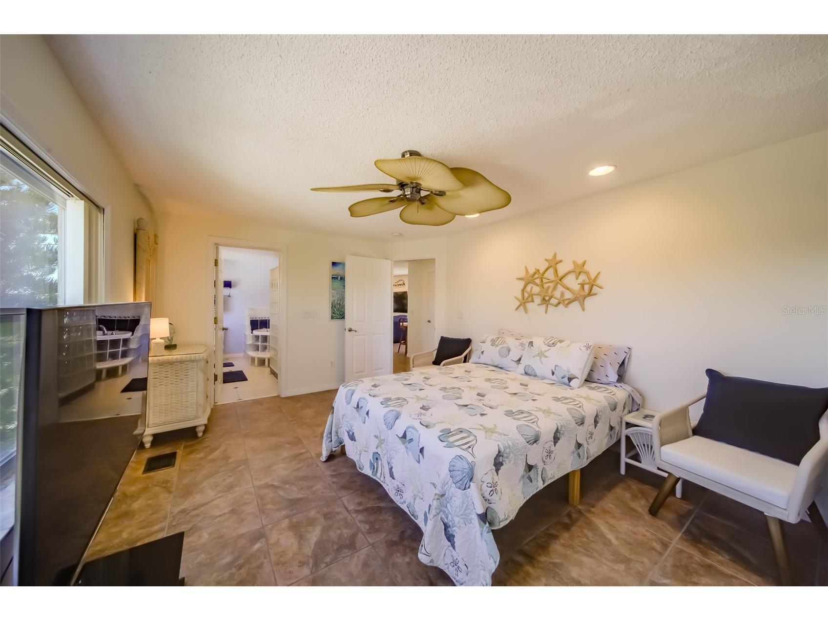 18111 1st Street E Redington Shores FL 33708 TB8480489 image21