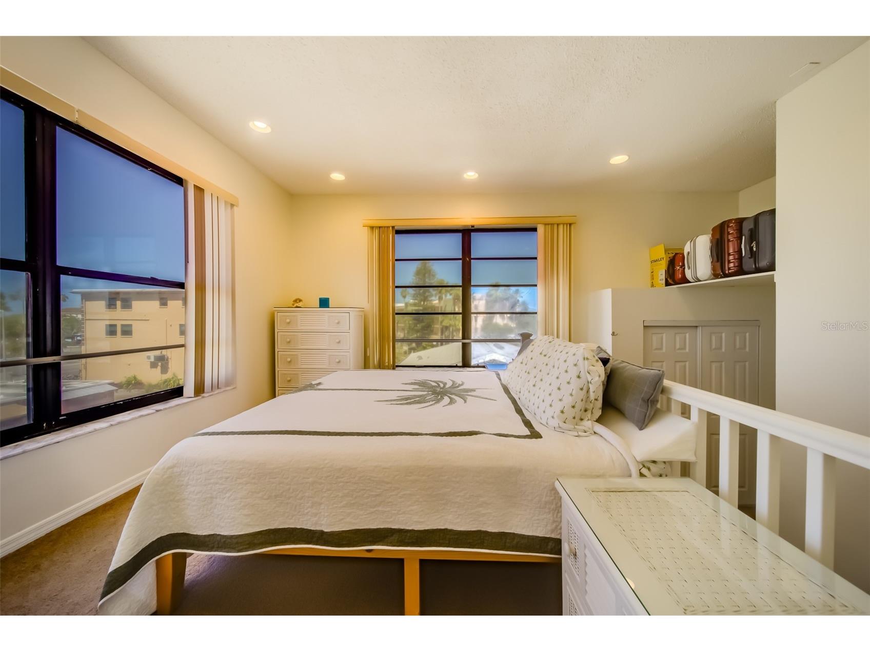 18111 1st Street E Redington Shores FL 33708 TB8480489 image30