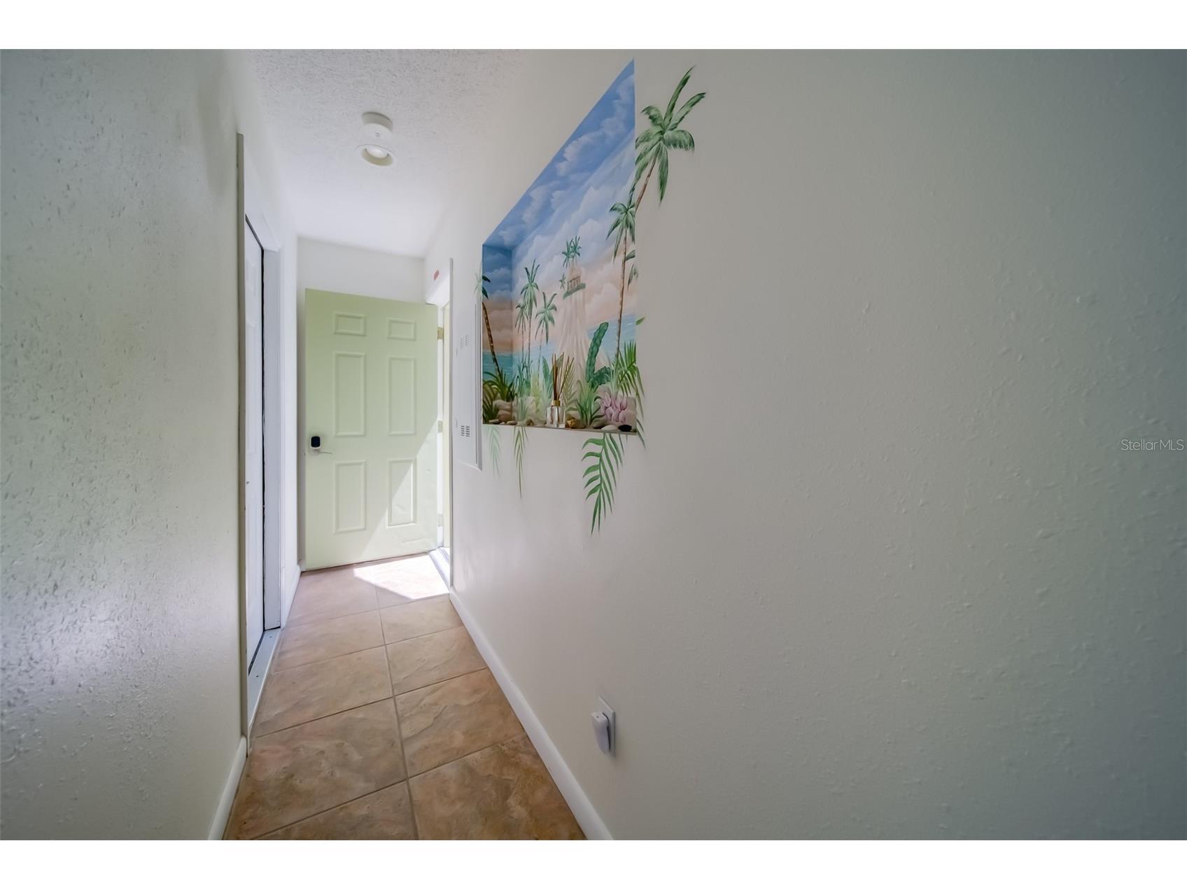 18111 1st Street E Redington Shores FL 33708 TB8480489 image4