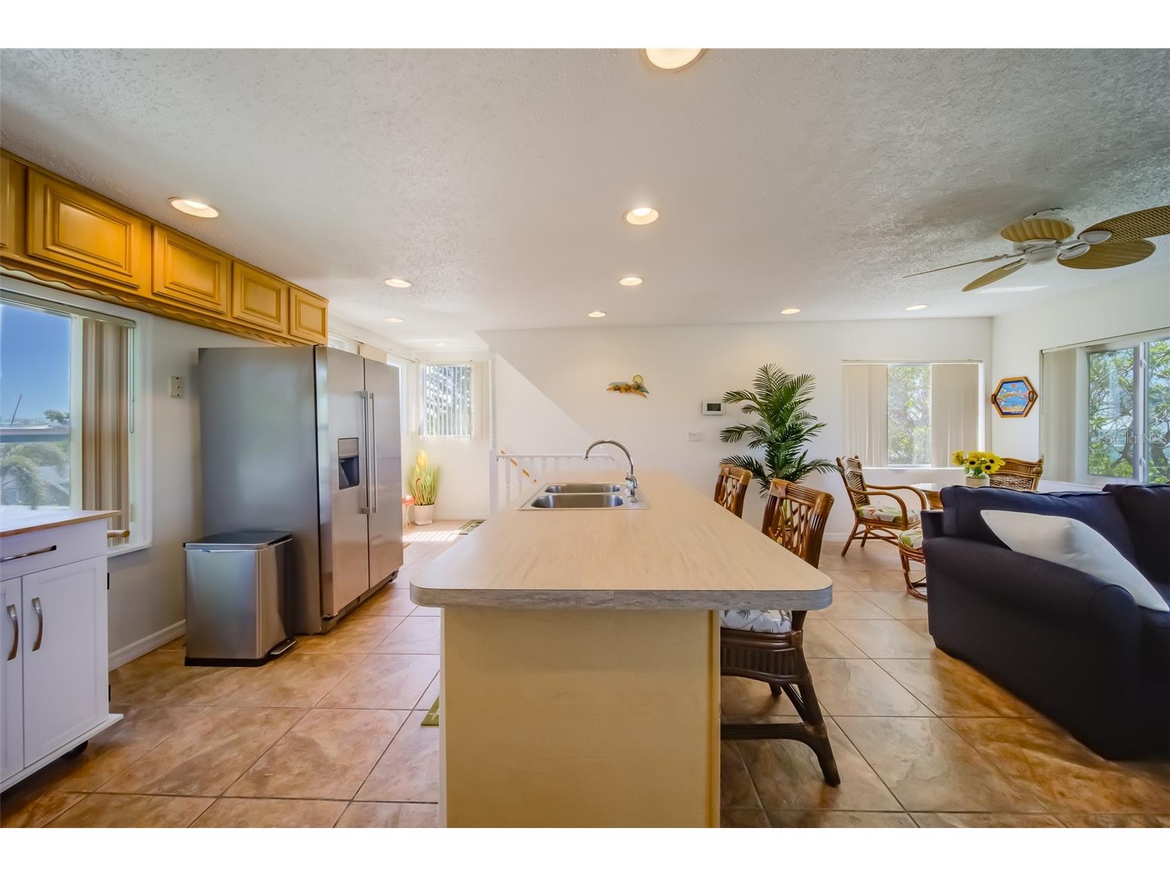 18111 1st Street E Redington Shores FL 33708 TB8480489 image9