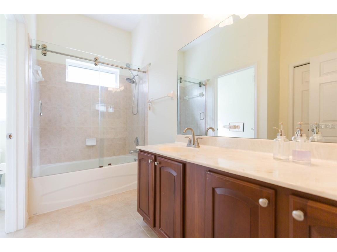 18111 Diamond Cove Court Tampa FL 33647 TB8406838 image34