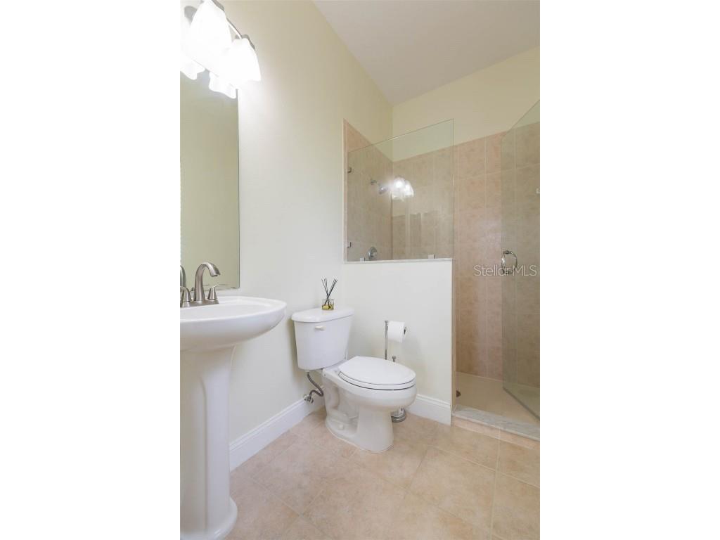 18111 Diamond Cove Court Tampa FL 33647 TB8406838 image40