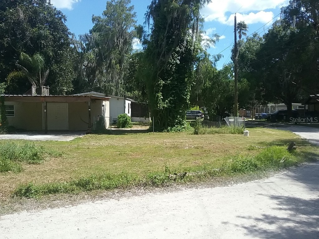 18111 Lake Front Drive Lutz FL 33548 T3393177 image1