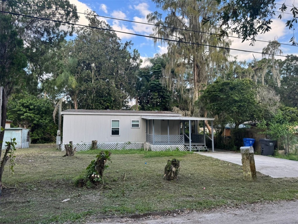 18111 Lake Front Drive Lutz FL 33548 TB8341116 image1