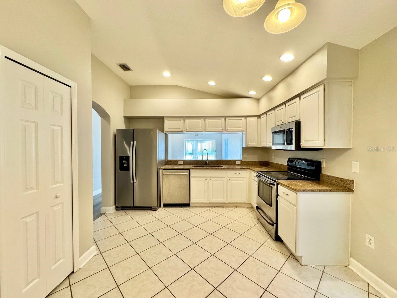 18112 Canal Pointe Street Tampa FL 33647 TB8502660 image15