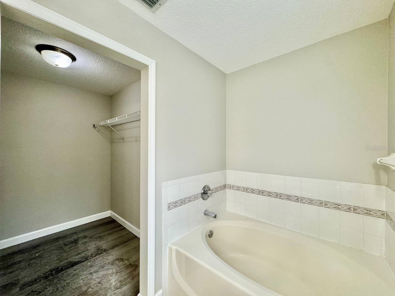 18112 Canal Pointe Street Tampa FL 33647 TB8502660 image31
