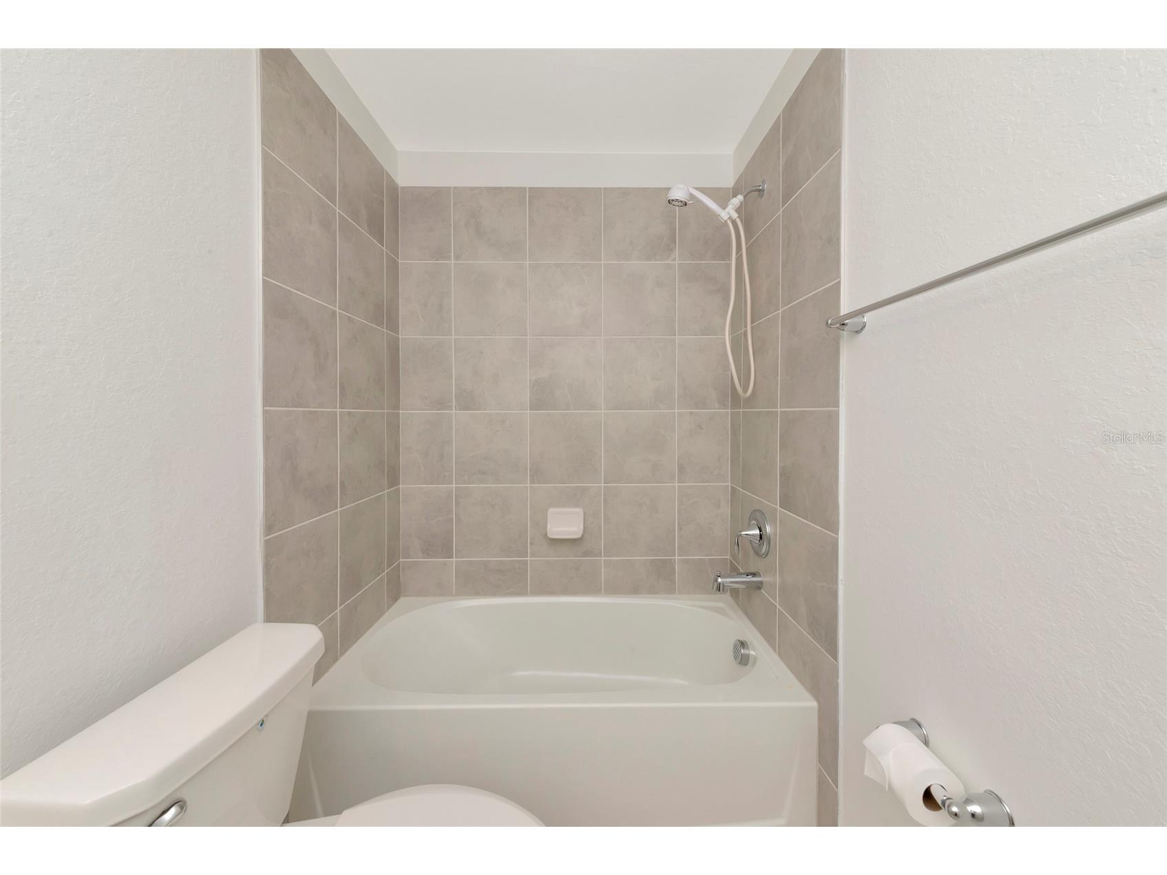 18114 Gawthrop Drive #107 Lakewood Ranch FL 34211 A4692872 image26