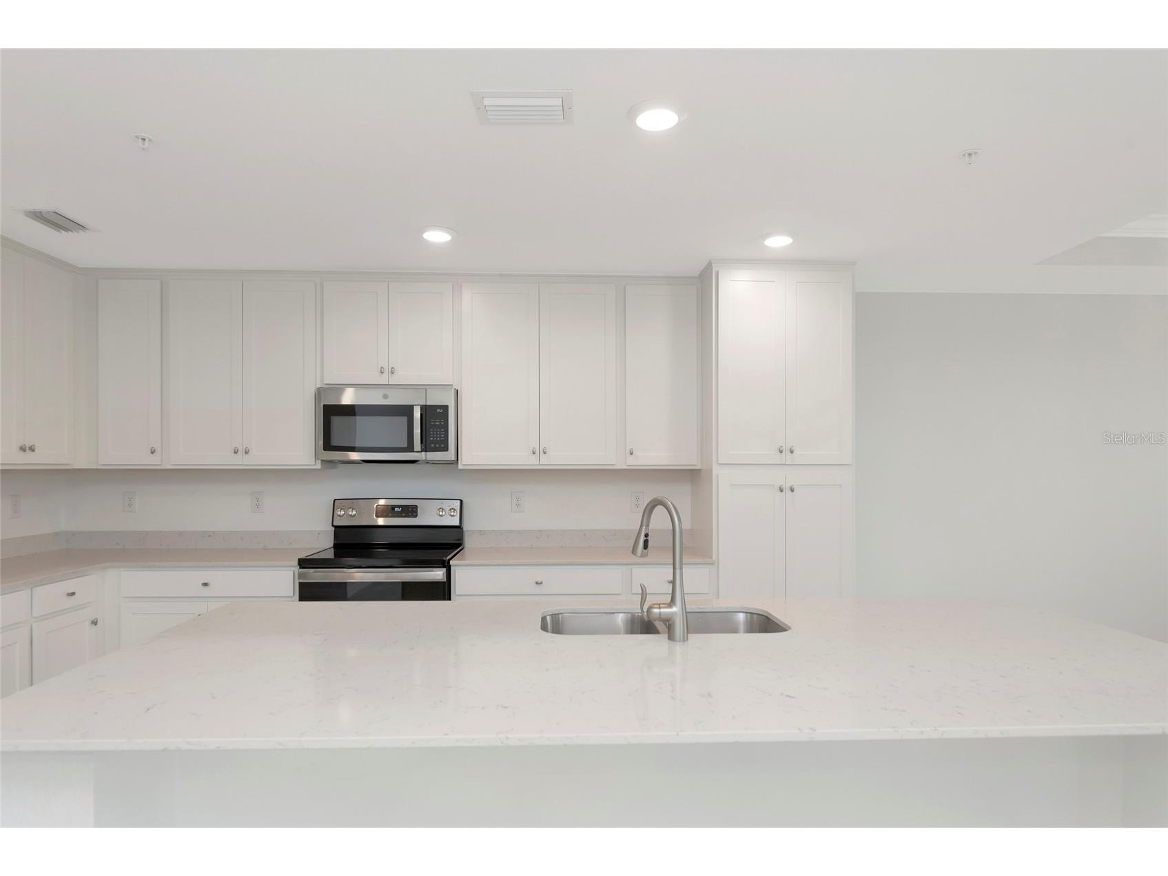 18114 Gawthrop Drive #107 Lakewood Ranch FL 34211 A4692872 image7