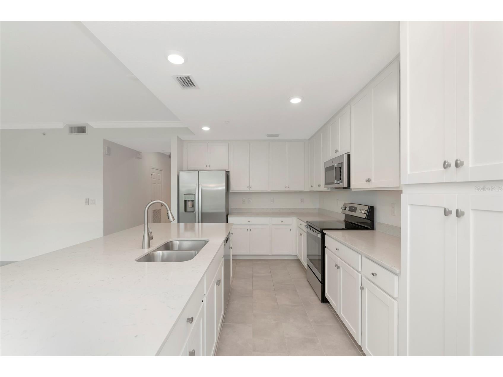 18114 Gawthrop Drive #107 Lakewood Ranch FL 34211 A4692872 image8