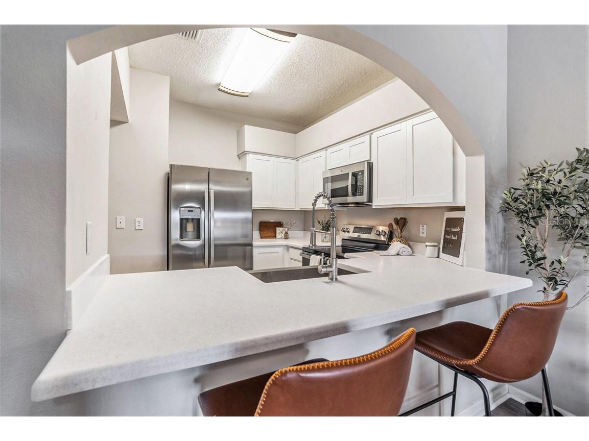 18114 Paradise Point Drive Tampa FL 33647 TB8436563 image13