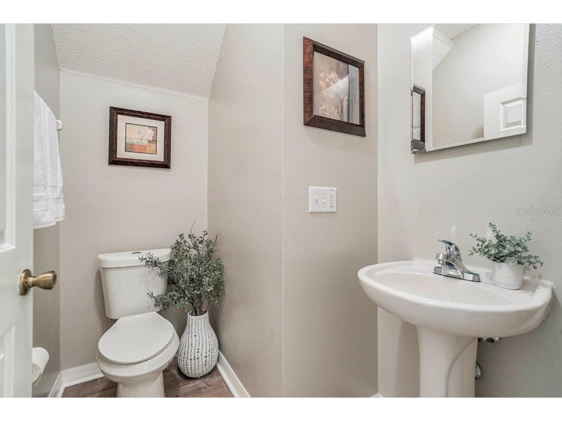 18114 Paradise Point Drive Tampa FL 33647 TB8436563 image17