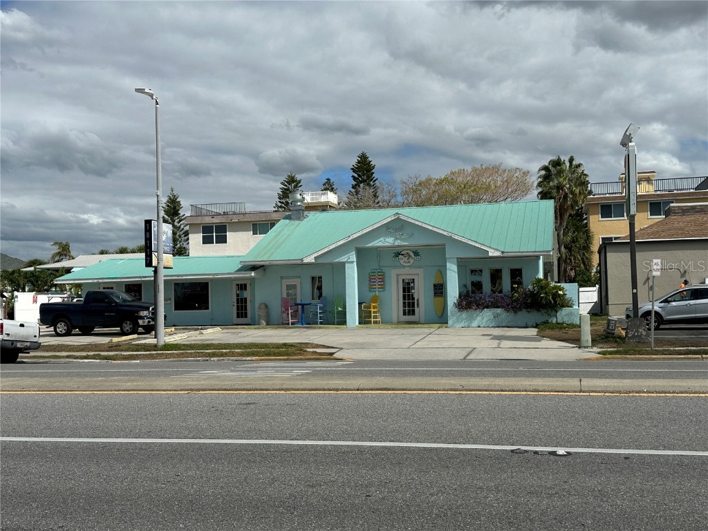 18117 Gulf Boulevard Redington Shores FL 33708 J968057 image1