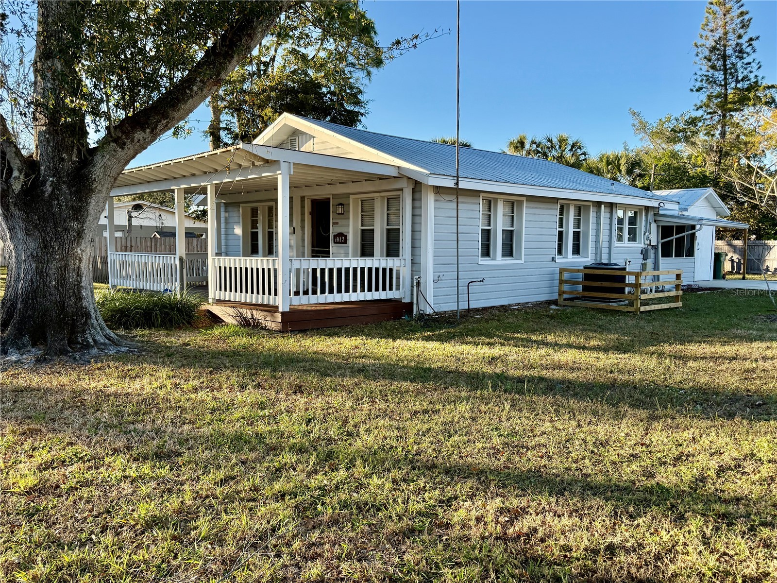 1812 9th Street W Palmetto FL 34221 A4680672 image1