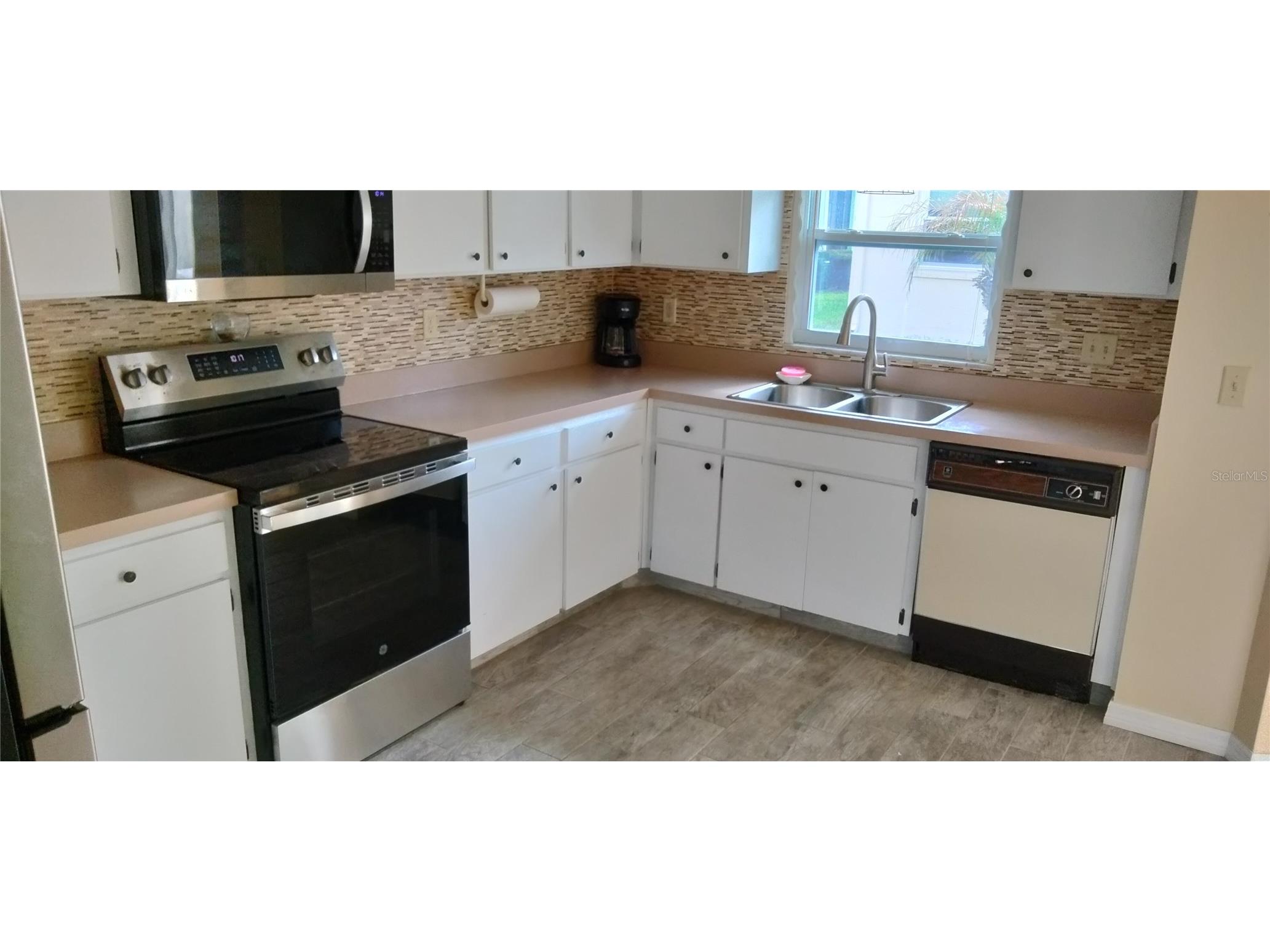 1812 Atrium Drive Sun City Center FL 33573 S5145257 image12