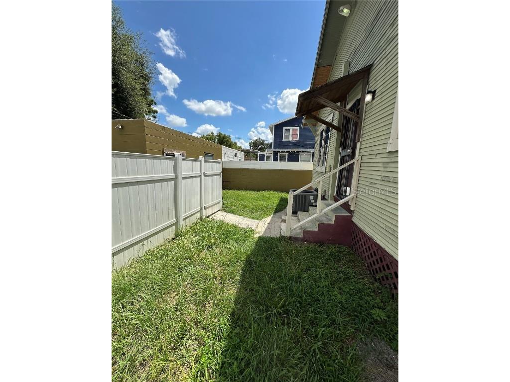 1812 E Columbus Drive Tampa FL 33605 TB8420389 image11