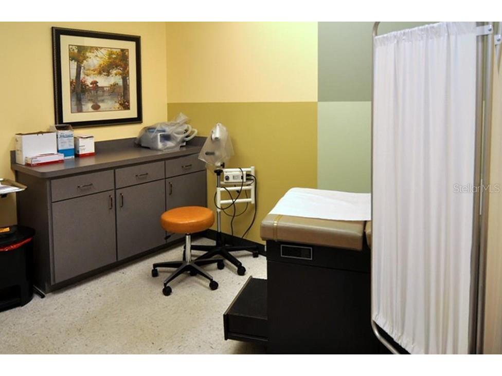 1812 Health Care Drive New Port Richey FL 34655 W7878199 image11