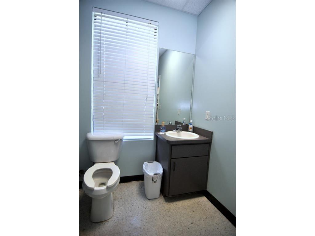 1812 Health Care Drive New Port Richey FL 34655 W7878199 image18