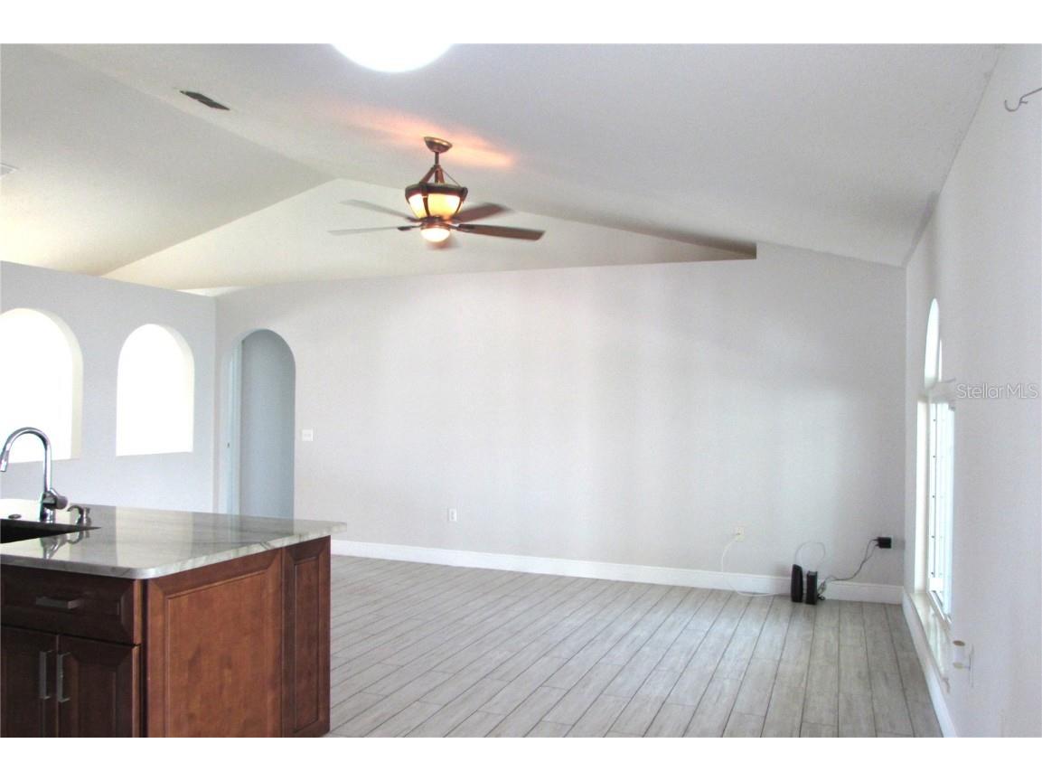 1812 Hudson Court Kissimmee FL 34759 S5135310 image7