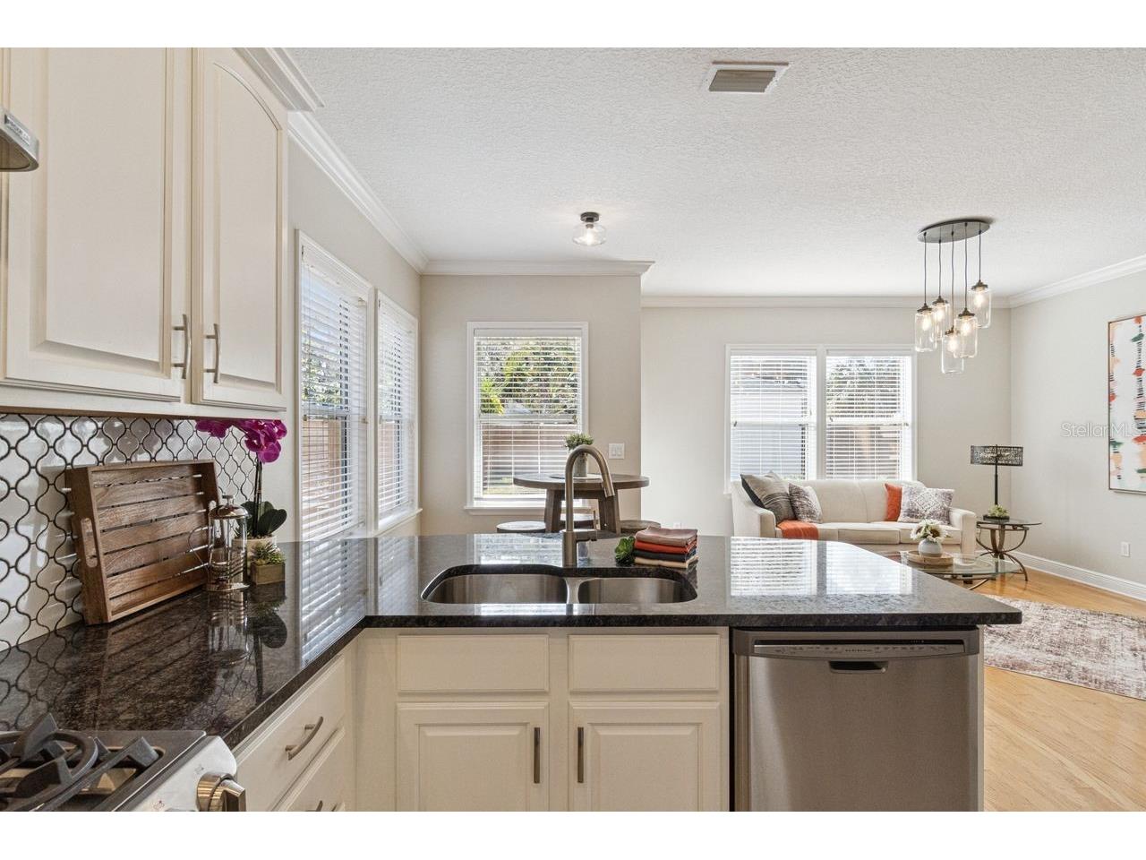 1812 Illinois Street Orlando FL 32803 O6377232 image9