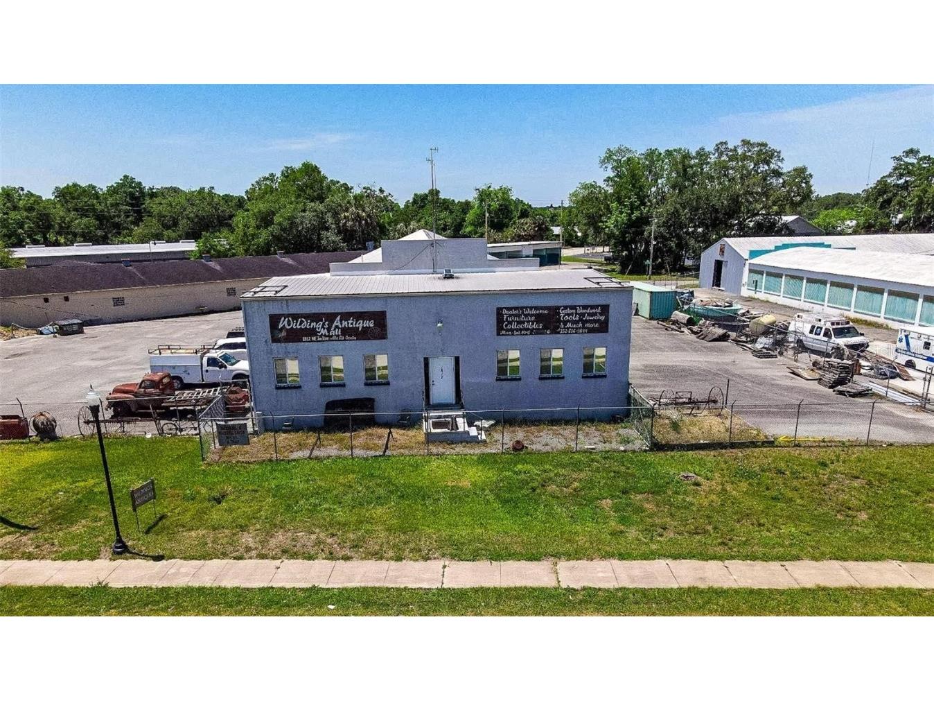 1812 NE Jacksonville Road Ocala FL 34470 OM663711 image1