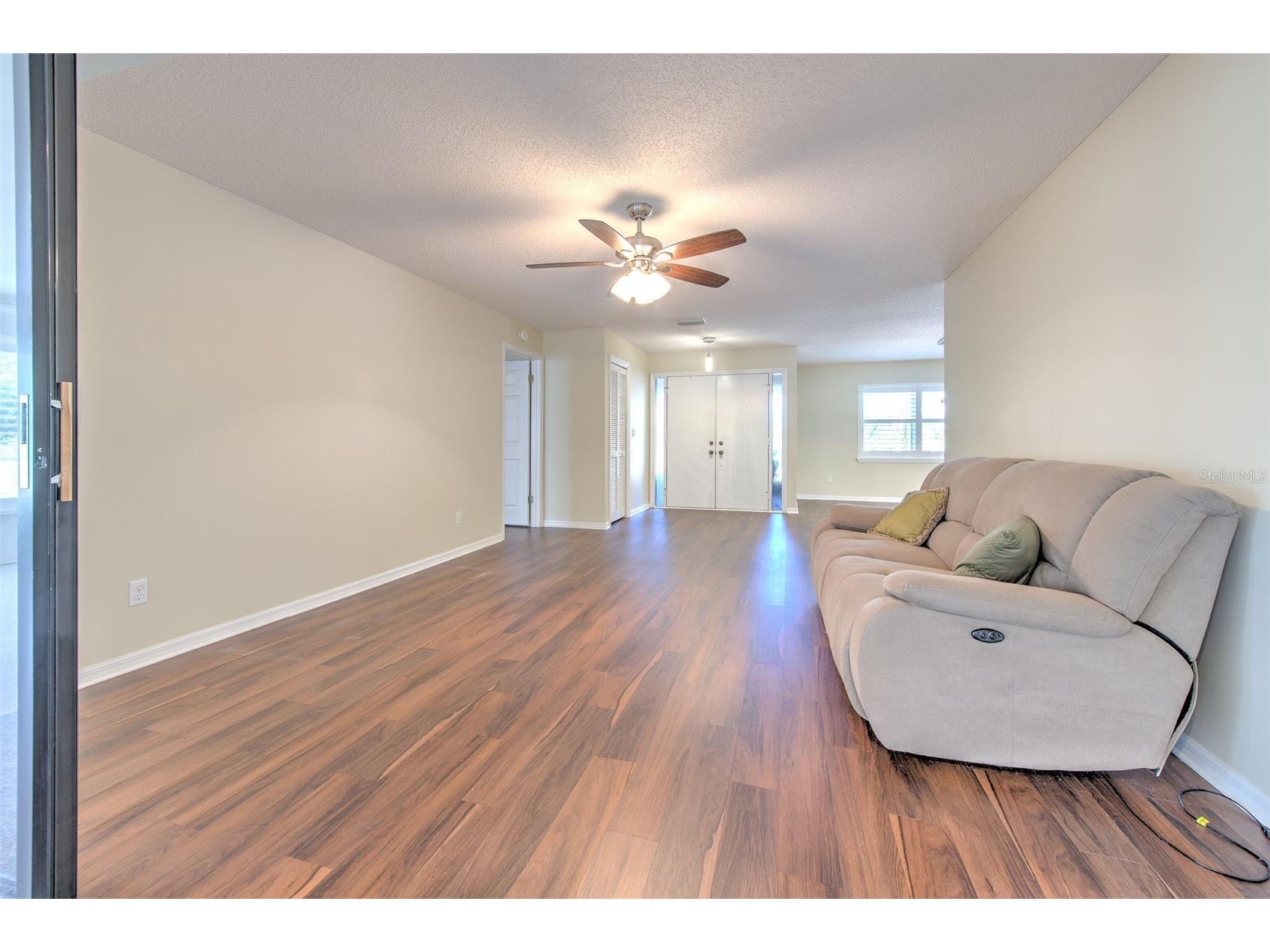 1812 New Bedford Drive Sun City Center FL 33573 TB8520649 image12