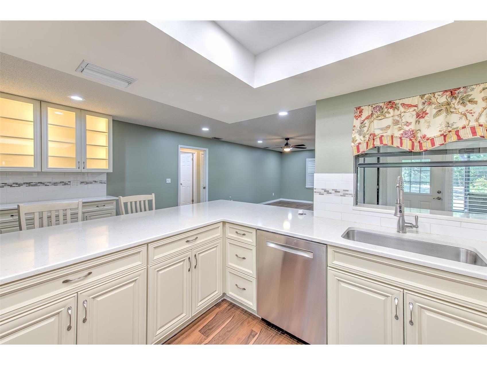 1812 New Bedford Drive Sun City Center FL 33573 TB8520649 image17
